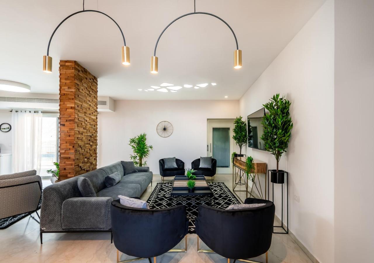 Yalarent Enorma Complex With Shared Heated Pool Apartment Eilat Bagian luar foto