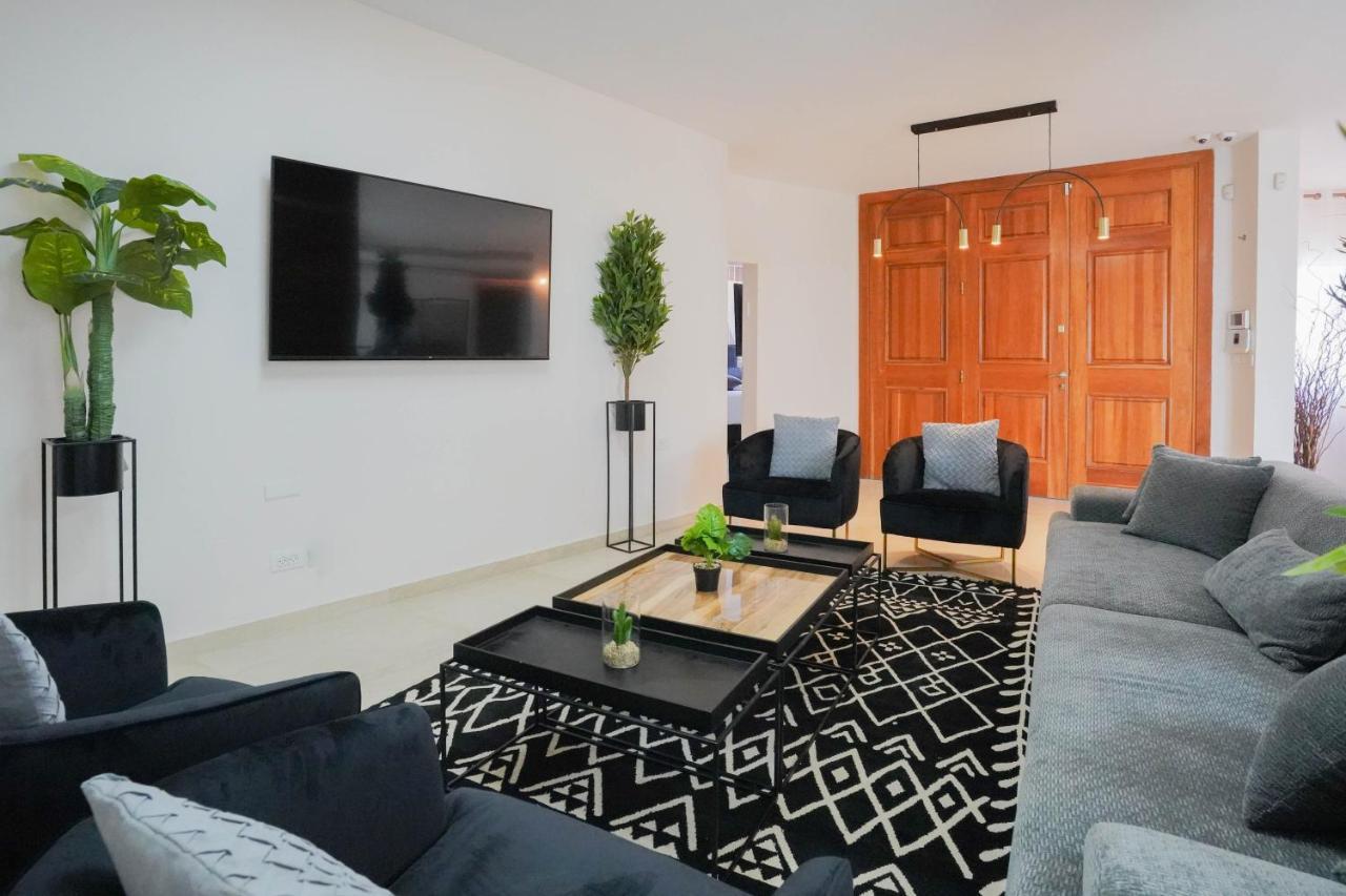 Yalarent Enorma Complex With Shared Heated Pool Apartment Eilat Bagian luar foto