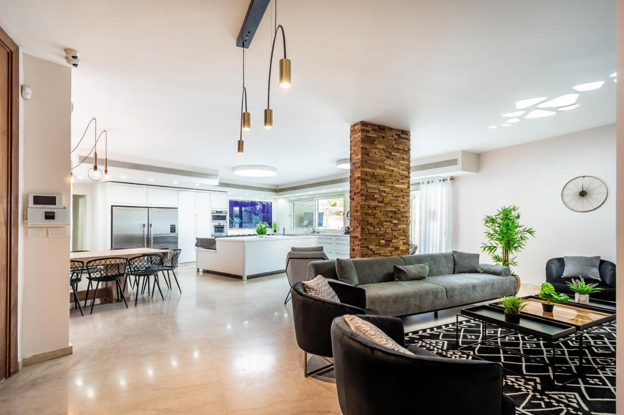 Yalarent Enorma Complex With Shared Heated Pool Apartment Eilat Bagian luar foto