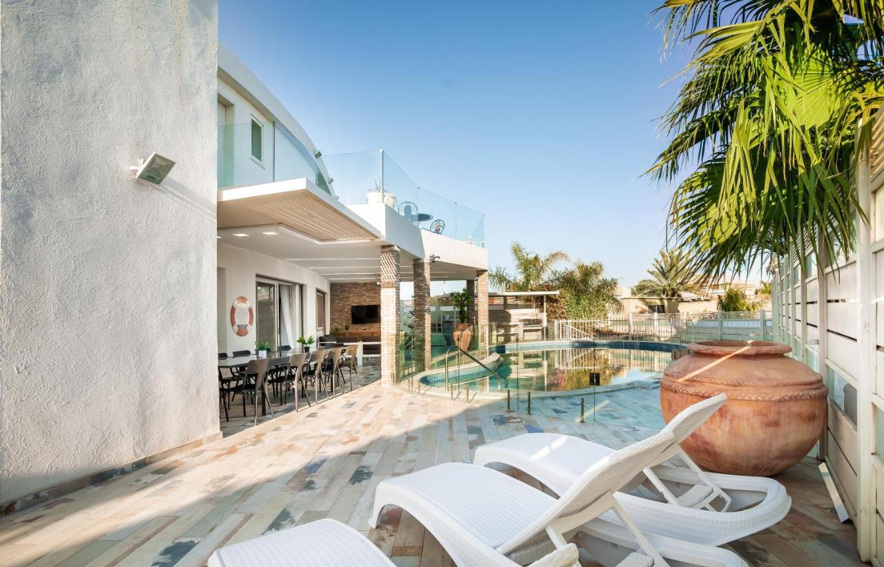 Yalarent Enorma Complex With Shared Heated Pool Apartment Eilat Bagian luar foto