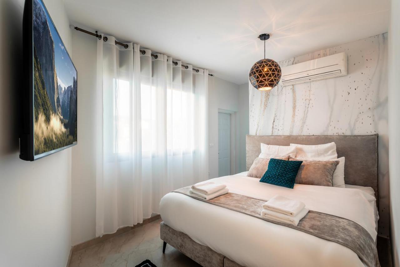 Yalarent Enorma Complex With Shared Heated Pool Apartment Eilat Bagian luar foto